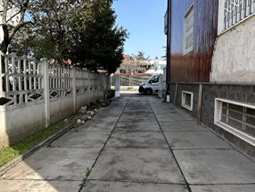 Immagine 9 di Laboratorio in vendita  in VIA GRIGNA 7 a Rho