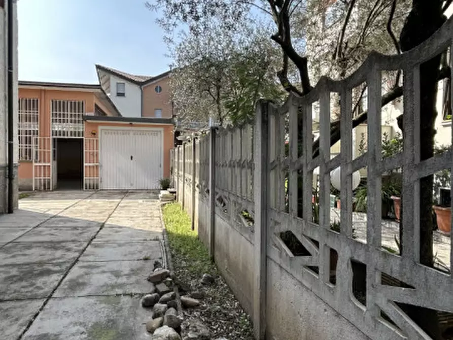 Immagine 10 di Laboratorio in vendita  in VIA GRIGNA 7 a Rho