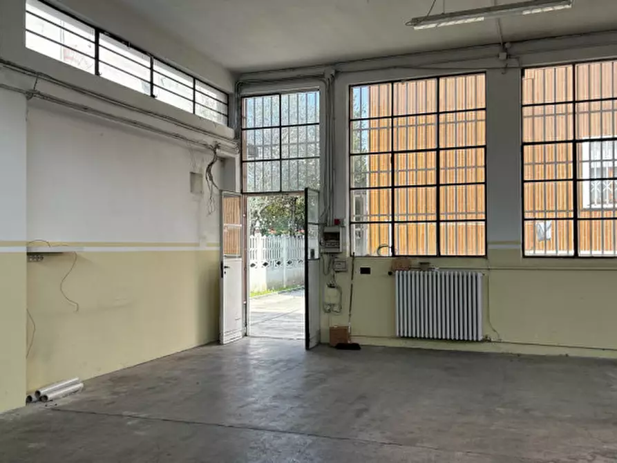 Immagine 11 di Laboratorio in vendita  in VIA GRIGNA 7 a Rho