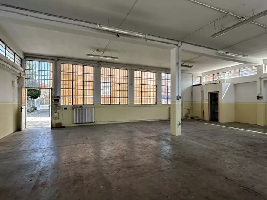 Immagine 12 di Laboratorio in vendita  in VIA GRIGNA 7 a Rho