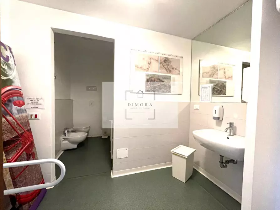 Immagine 7 di Ufficio in vendita  a Padova