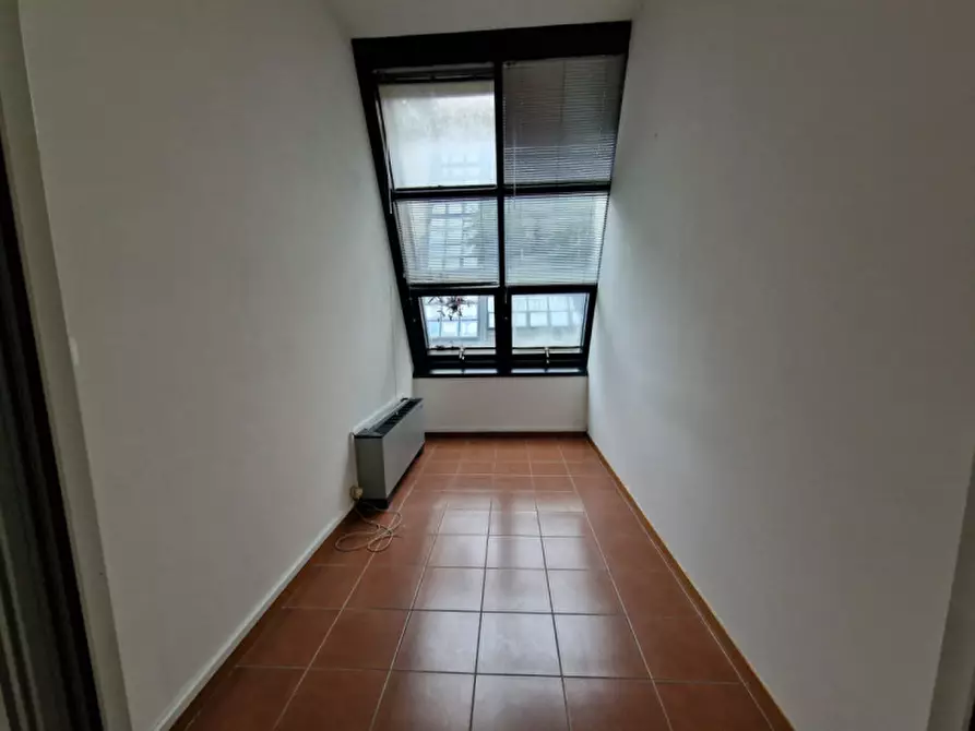 Immagine 2 di Ufficio in vendita  in Via Gaspare Finali a Cesena