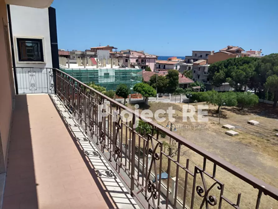 Immagine 1 di Appartamento in vendita  in Via Filippo Turati a Melito Di Porto Salvo