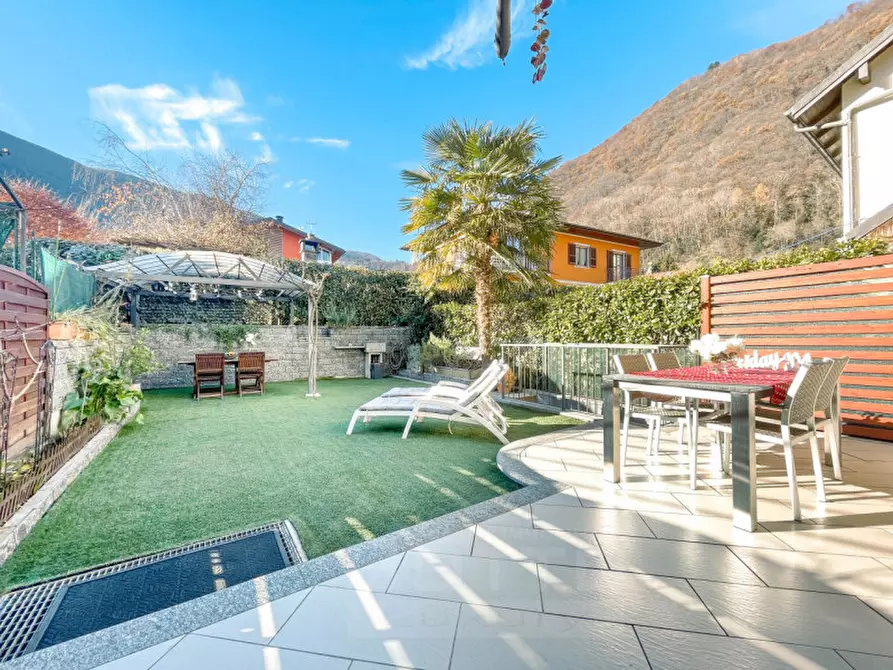 Immagine 2 di Villetta a schiera in vendita  in via alla piana 104 a Cannobio