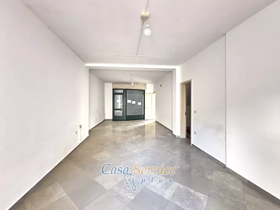 Immagine 7 di Negozio in vendita  in Via Immacolata a Taviano