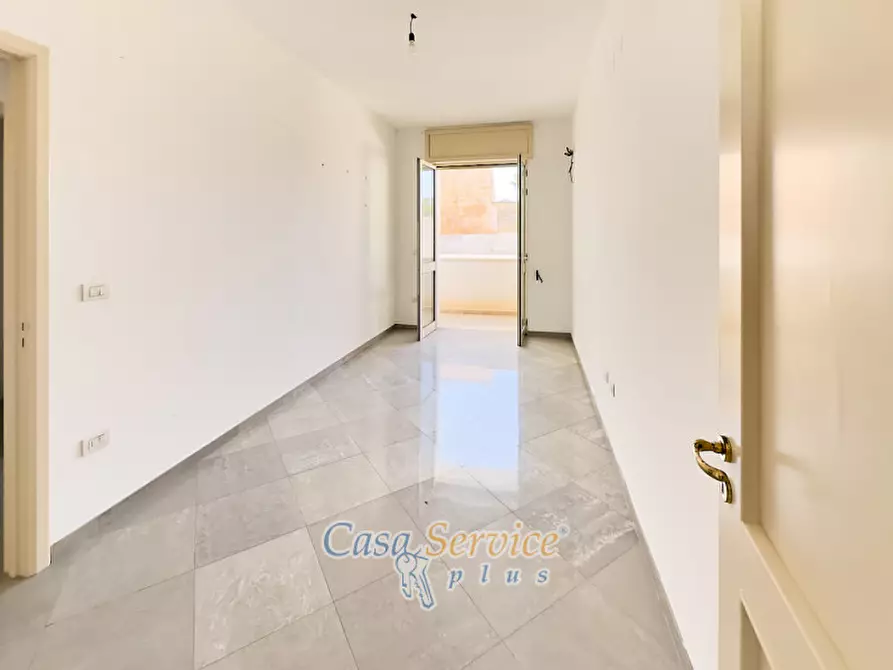 Immagine 15 di Negozio in vendita  in Via Immacolata a Taviano