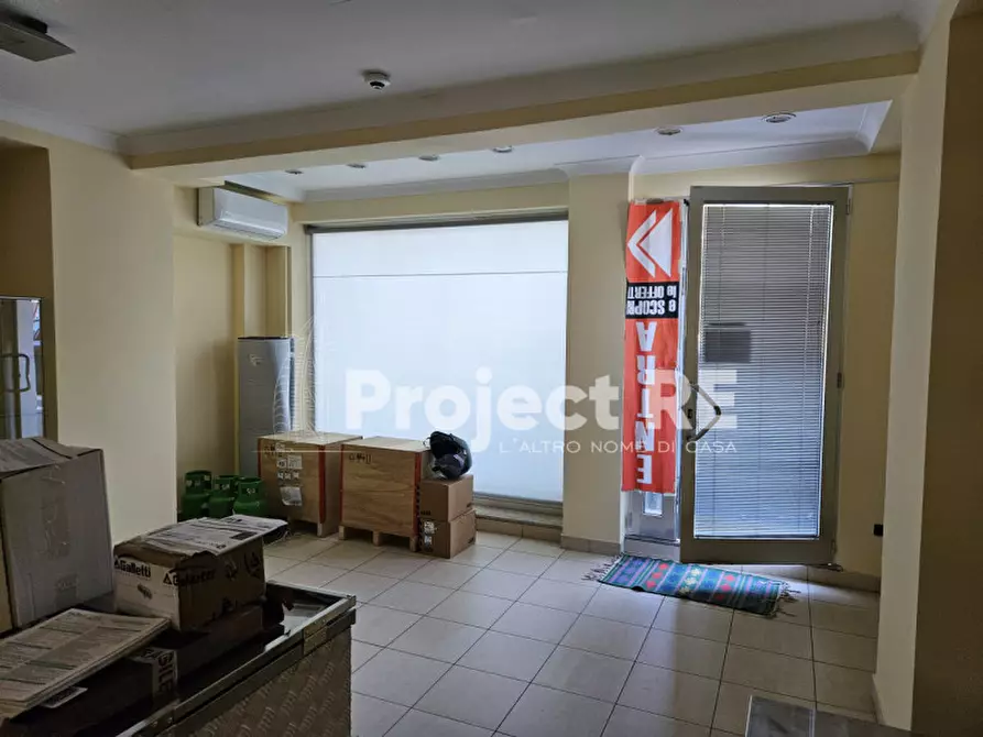 Immagine 2 di Negozio in vendita  in Via Saracinello a Reggio Di Calabria