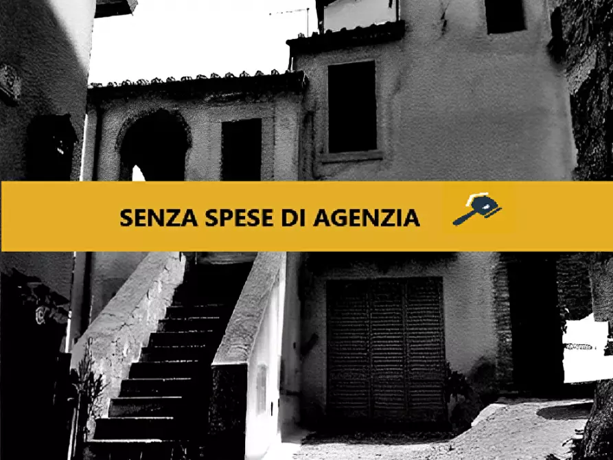 Immagine 2 di Appartamento in vendita  in Vicolo di Padule, 14 a Cortona