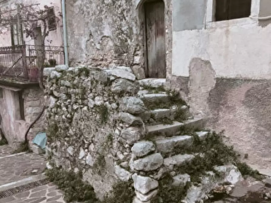 Immagine 5 di Rustico / casale in vendita  in Via Popolo a Sicignano Degli Alburni