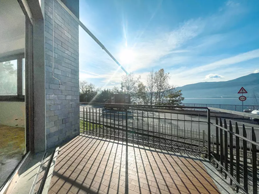 Immagine 2 di Villa in vendita  in Via Paolo Troubetzokoy a Verbania