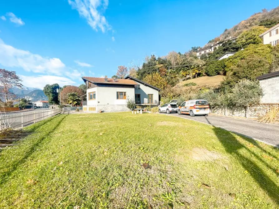Immagine 38 di Villa in vendita  in Via Paolo Troubetzokoy a Verbania