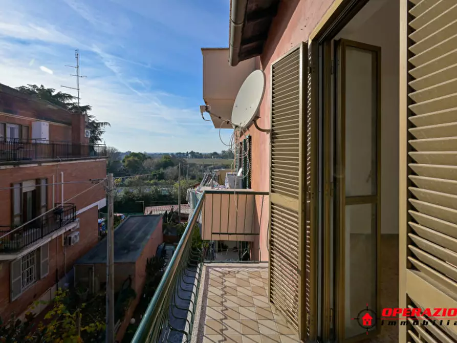 Immagine 5 di Appartamento in vendita  in via giovanni della casa a Roma