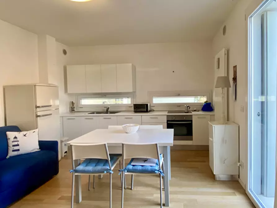 Immagine 12 di Appartamento in vendita  in jesolo lido via alfredo oriani 19 a Jesolo