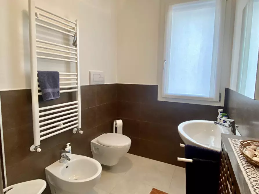 Immagine 24 di Appartamento in vendita  in jesolo lido via alfredo oriani 19 a Jesolo
