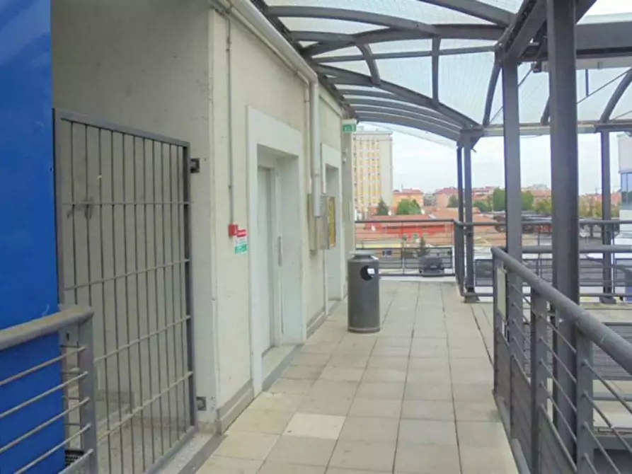 Immagine 12 di Ufficio in vendita  in Via Commercio, N. 40 a Cento