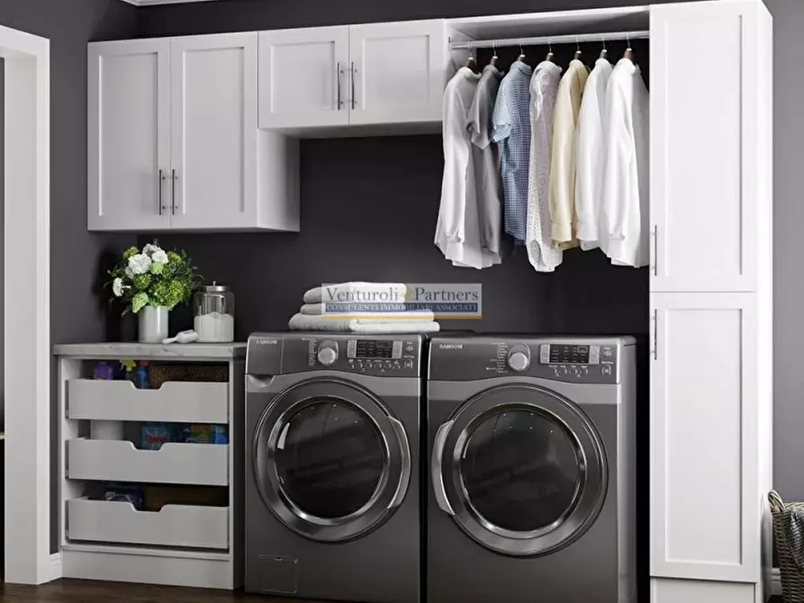 Immagine 15 di Villa in vendita  in via Gramsci a Padenghe Sul Garda