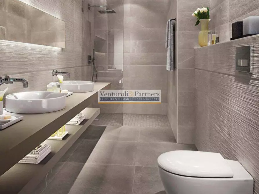 Immagine 17 di Villa in vendita  in via Gramsci a Padenghe Sul Garda