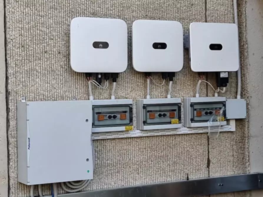 Immagine 5 di Capannone industriale in vendita  a Montepulciano