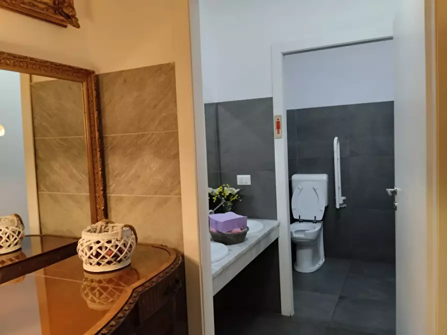 Immagine 9 di Attività commerciale in vendita  in VIA GIORDANO BRUNO a Torino