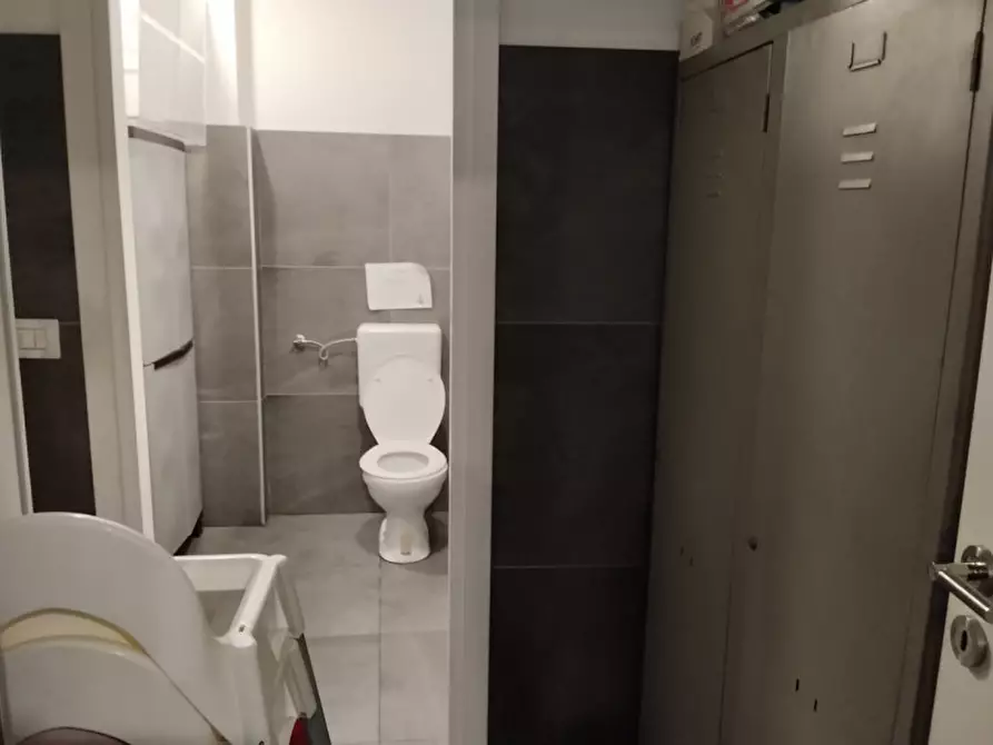 Immagine 16 di Attività commerciale in vendita  in VIA GIORDANO BRUNO a Torino