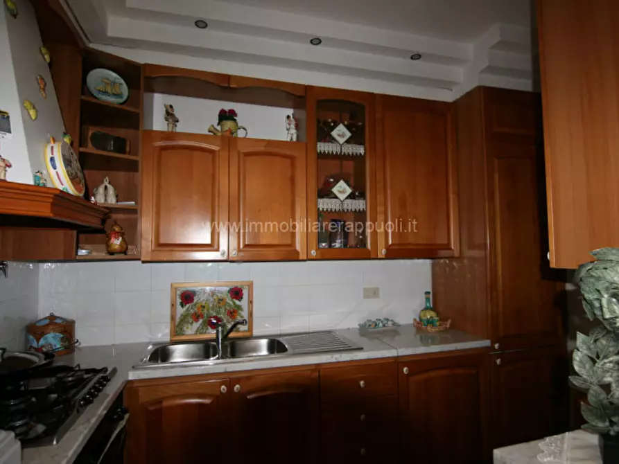 Immagine 4 di Appartamento in vendita  a Sinalunga