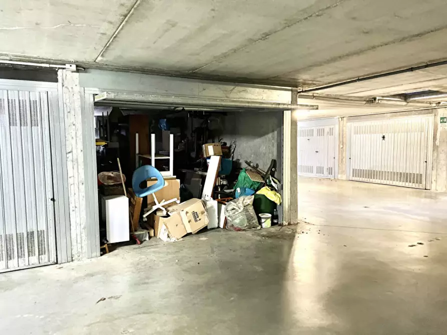 Immagine 3 di Garage in vendita  in Via Madre teresa di Calcutta a Legnago