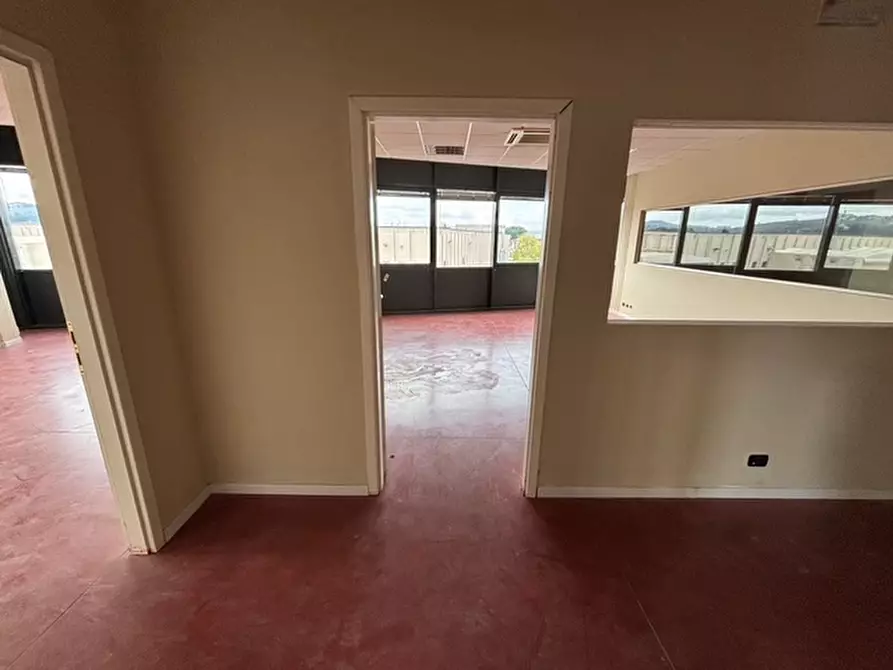 Immagine 4 di Laboratorio in affitto  in VIA DEI CADOLINGI a Scandicci