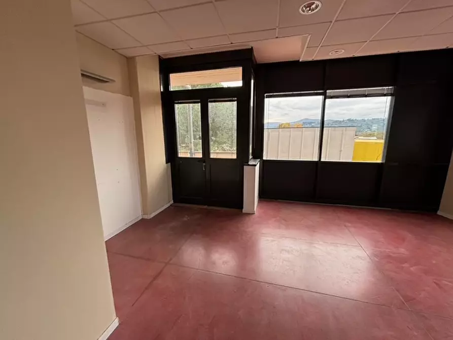 Immagine 6 di Laboratorio in affitto  in VIA DEI CADOLINGI a Scandicci