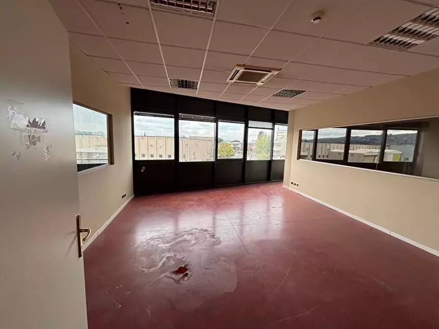 Immagine 8 di Laboratorio in affitto  in VIA DEI CADOLINGI a Scandicci