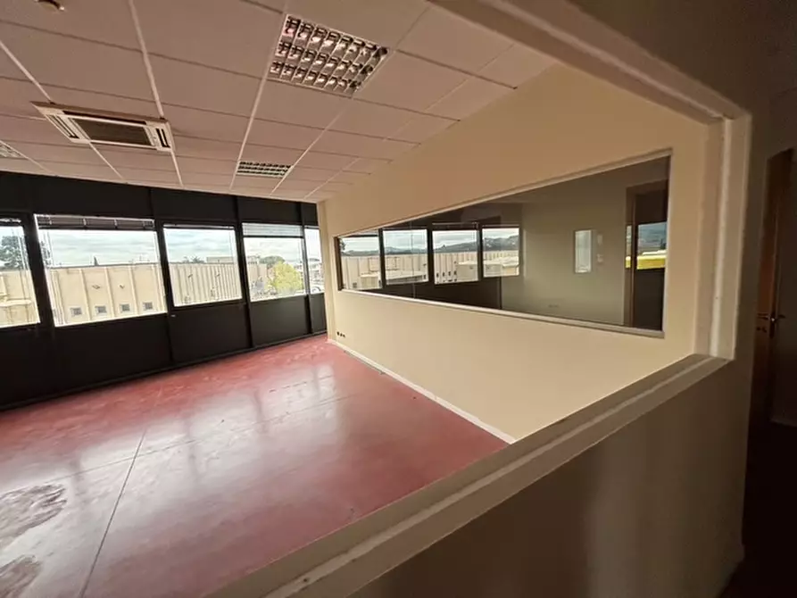 Immagine 10 di Laboratorio in affitto  in VIA DEI CADOLINGI a Scandicci