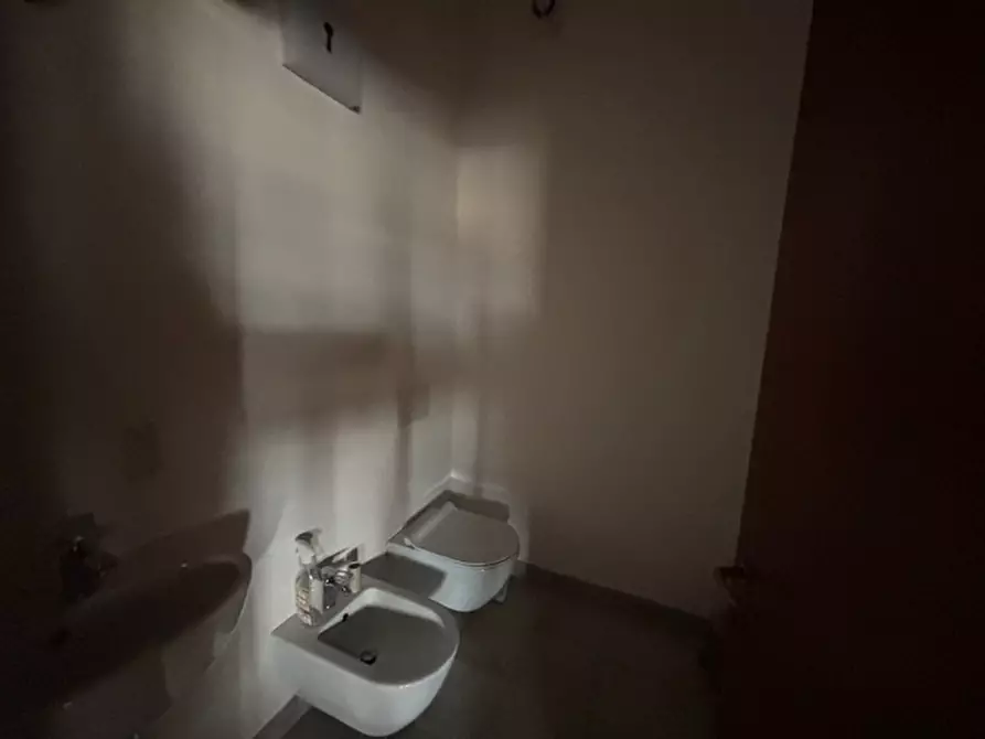 Immagine 14 di Laboratorio in affitto  in VIA DEI CADOLINGI a Scandicci