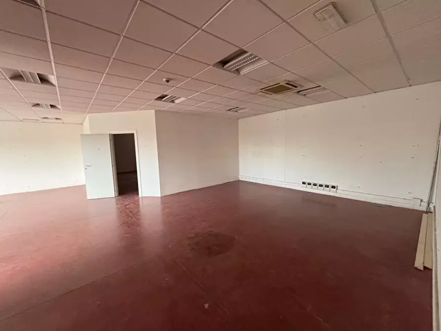 Immagine 16 di Laboratorio in affitto  in VIA DEI CADOLINGI a Scandicci