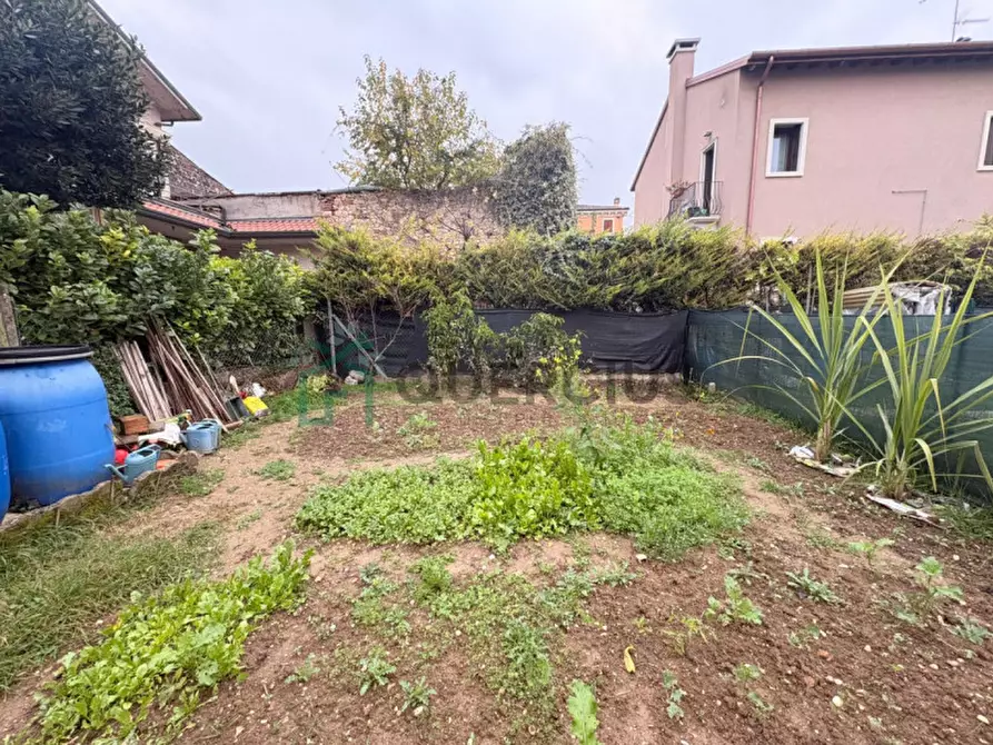 Immagine 25 di Appartamento in vendita  in Via Alcide De Gasperi a Lavagno