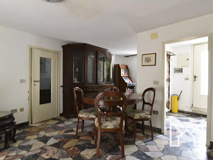 Immagine 4 di Casa indipendente in vendita  a Valbrenta