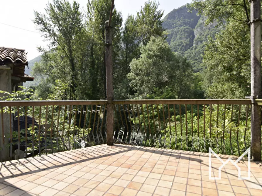 Immagine 10 di Casa indipendente in vendita  a Valbrenta