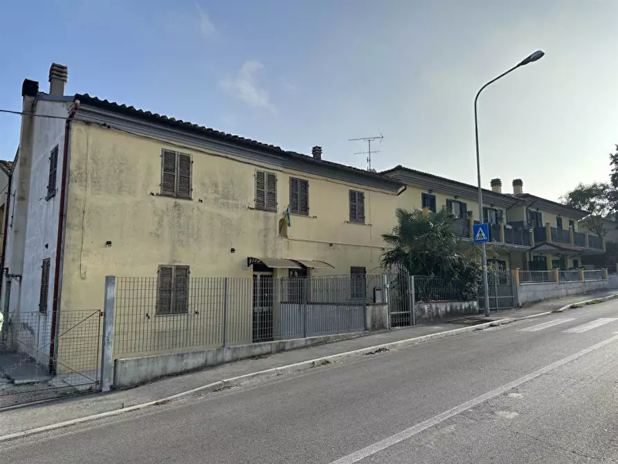 Immagine 1 di Villetta a schiera in vendita  in Strada Solfanuccio a San Costanzo