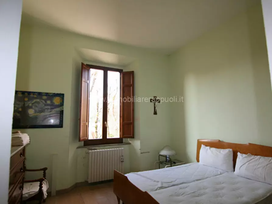 Immagine 13 di Palazzo in vendita  a Cetona