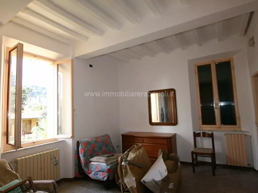 Immagine 22 di Palazzo in vendita  a Cetona