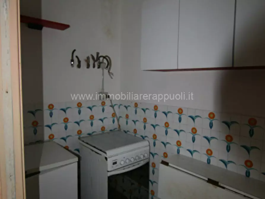 Immagine 23 di Palazzo in vendita  a Cetona