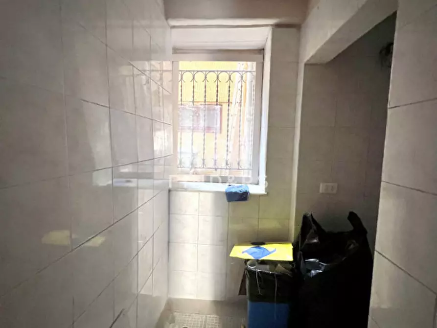 Immagine 2 di Negozio in vendita  in Via Giovanni Aurispa 18 a Palermo