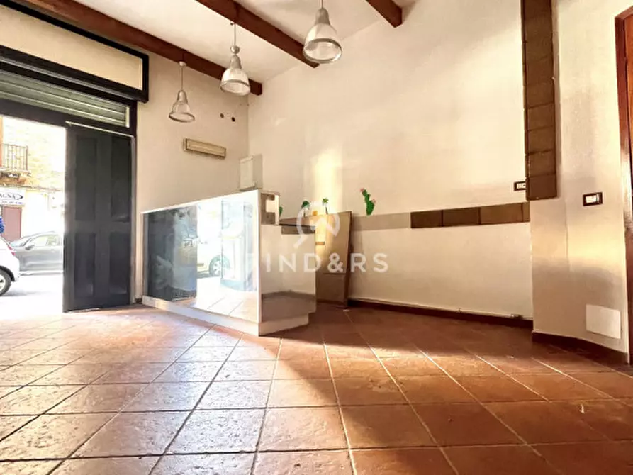 Immagine 3 di Negozio in vendita  in Via Giovanni Aurispa 18 a Palermo