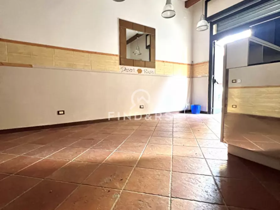 Immagine 6 di Negozio in vendita  in Via Giovanni Aurispa 18 a Palermo