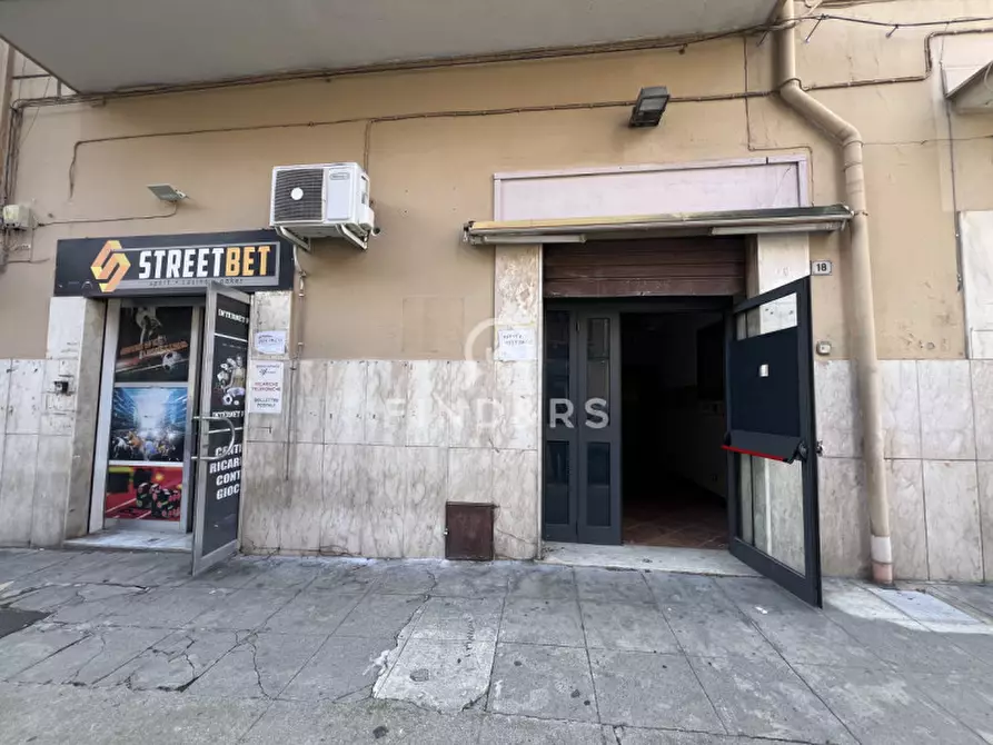 Immagine 13 di Negozio in vendita  in Via Giovanni Aurispa 18 a Palermo