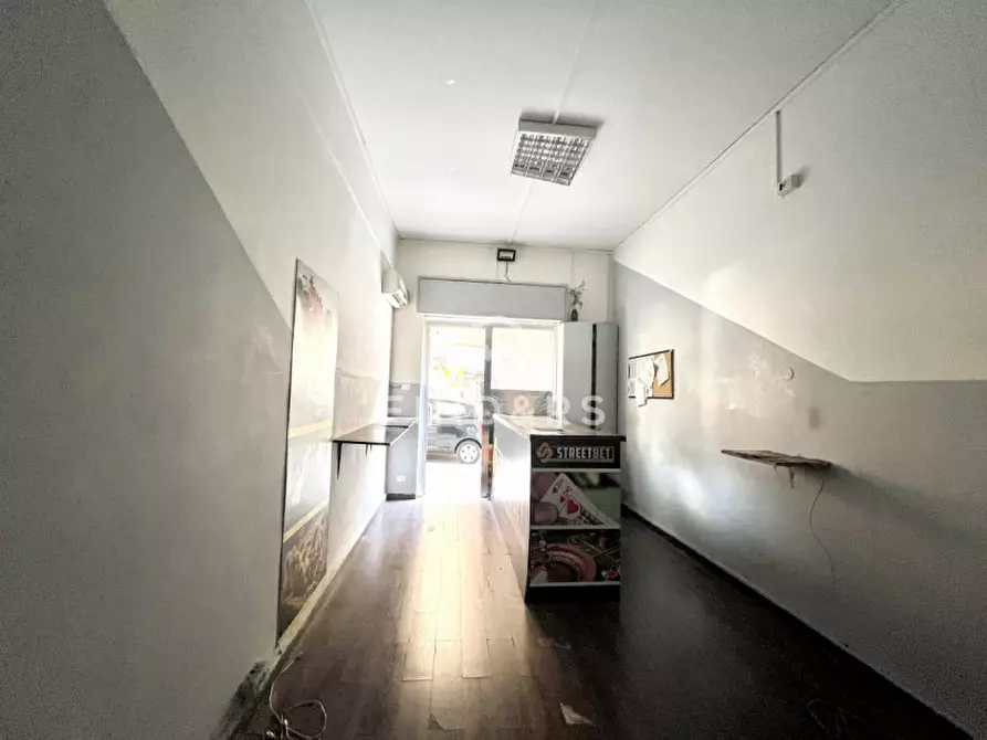 Immagine 4 di Negozio in vendita  in Via Giovanni Aurispa 16 a Palermo