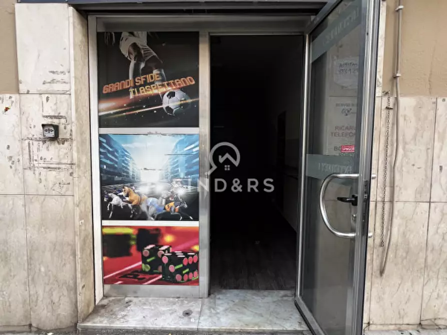 Immagine 12 di Negozio in vendita  in Via Giovanni Aurispa 16 a Palermo