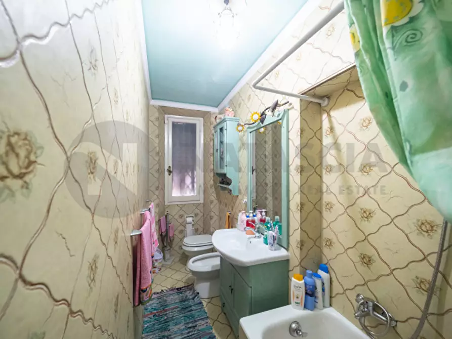 Immagine 17 di Villa in vendita  in VIA GIOVANNI BOCCACCIO a Firenze