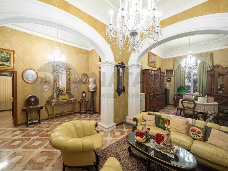 Immagine 22 di Villa in vendita  in VIA GIOVANNI BOCCACCIO a Firenze