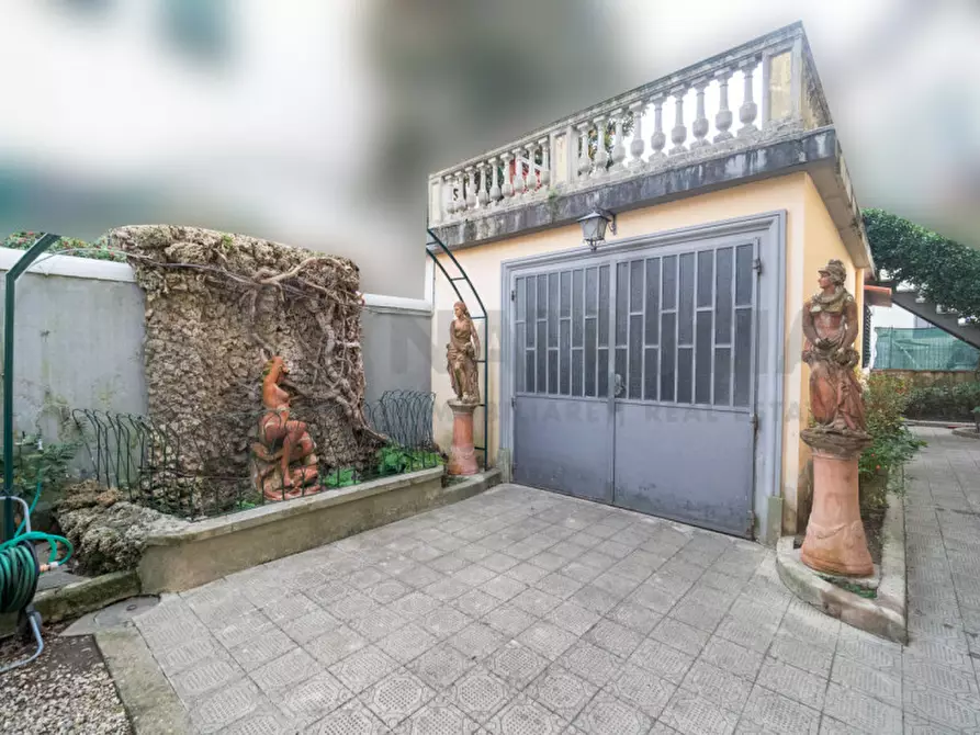 Immagine 31 di Villa in vendita  in VIA GIOVANNI BOCCACCIO a Firenze