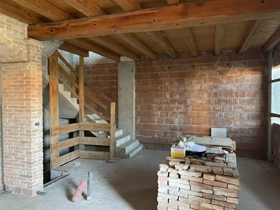 Immagine 3 di Casa quadrifamiliare in vendita  in VIA ROSSINI a Asolo