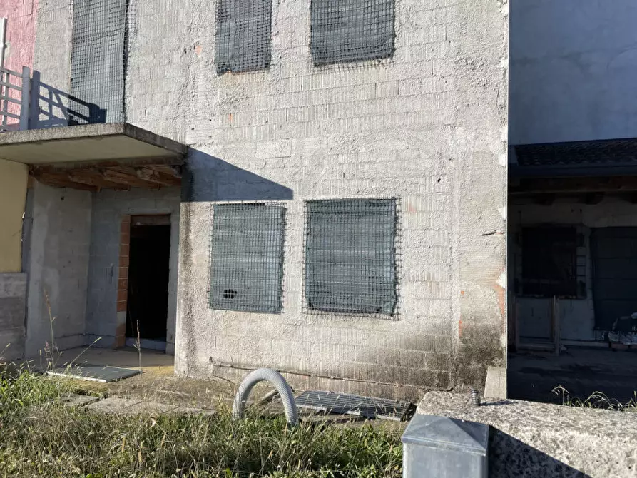 Immagine 7 di Casa quadrifamiliare in vendita  in VIA ROSSINI a Asolo